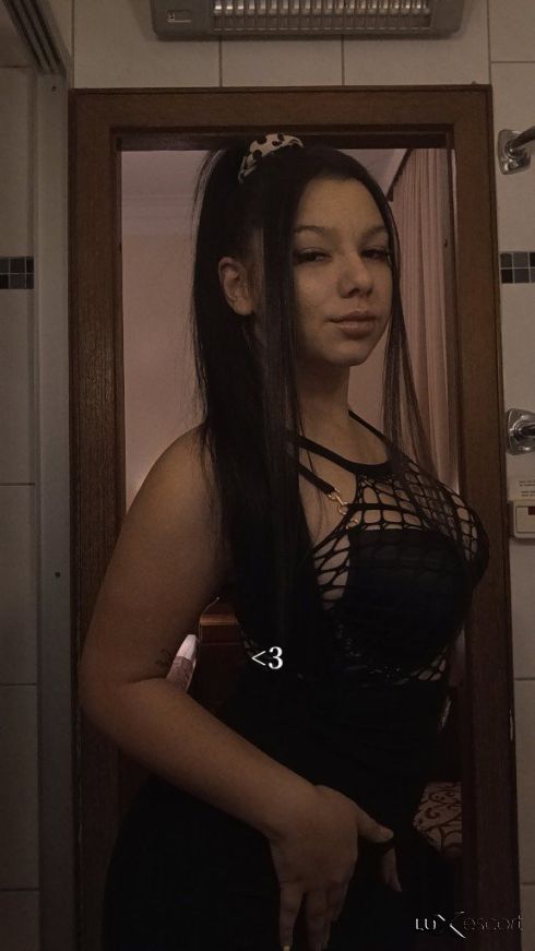 Нова в града😘😋❤️ -  снимка 4