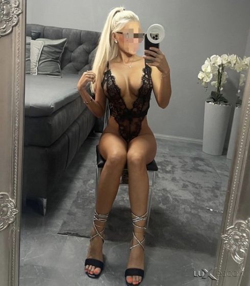 Erika in your town -  снимка 4