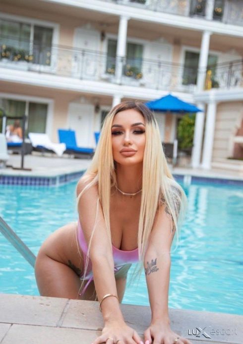 ROSALINDA ⚜️ VIP Escort ⚜️ П. Програма / 499euro. GFE/ 699euro -  снимка 2