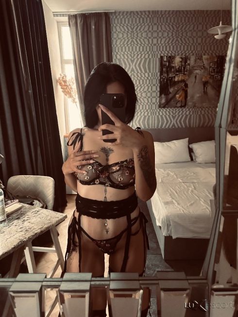 VANESSSA -  снимка 2