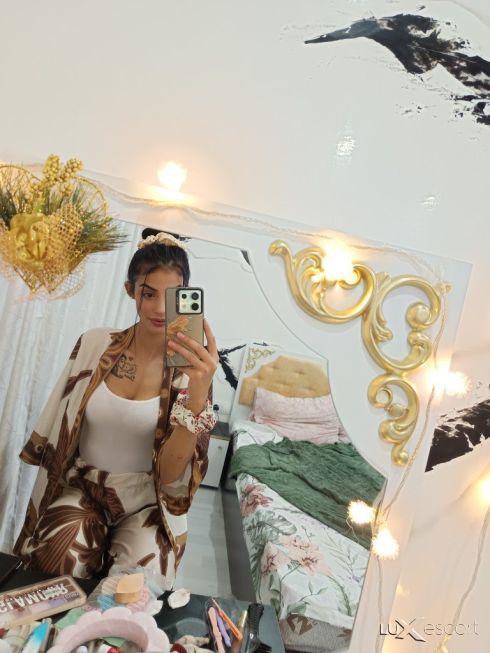 Малката -  снимка 0