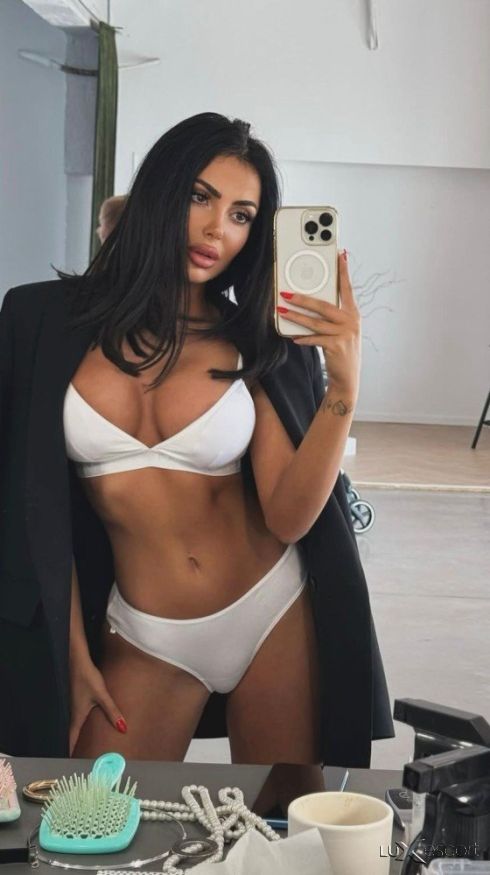 Секси лейди -  снимка 0