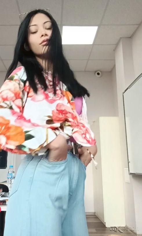 Обужавам насладата 💋💋 -  снимка 1