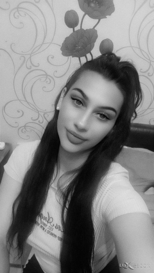 Нова в гра коректна дама -  снимка 0