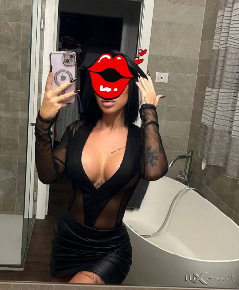New hot 🥵 girl only WhatsApp. -  снимка 3