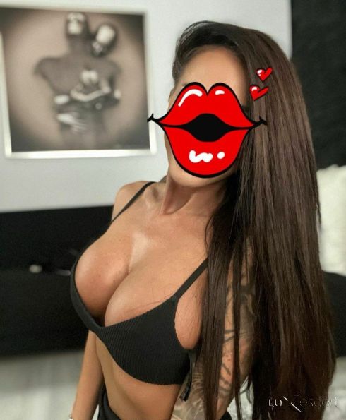 New hot 🥵 girl book by  WhatsApp. -  снимка 6