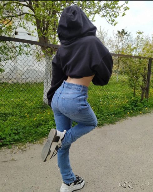 Real Escort Write WhatsApp -  снимка 1