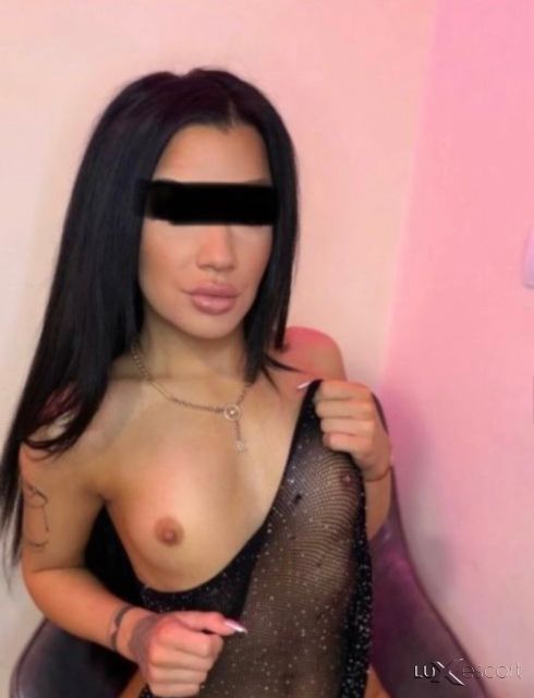 New eskort Top mace -  снимка 5