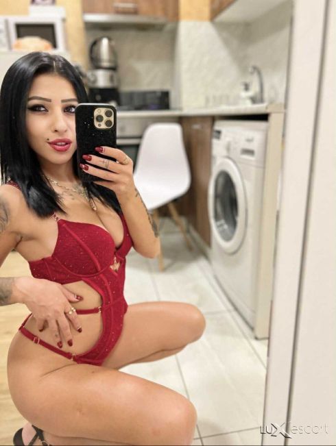 🫦💋Малка и страстнна🫦💋 -  снимка 1