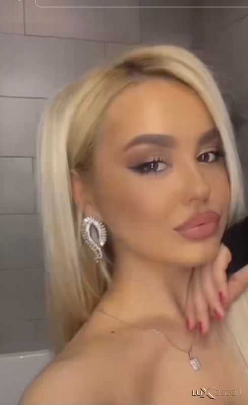 Барби VIP ескорт 🎀 -  снимка 0