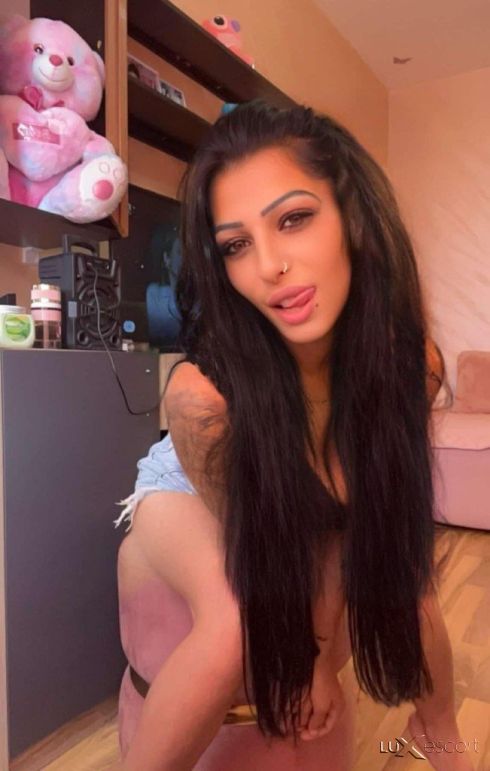 Нова съм във вашия град 😍💋 -  снимка 0