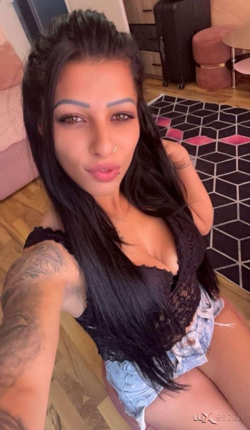 Нова съм във вашия град 😍💋 -  снимка 1