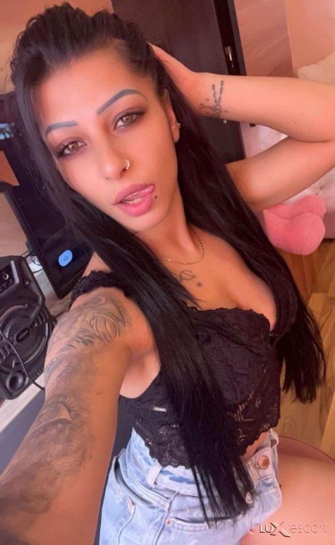 Нова съм във вашия град 😍💋 -  снимка 2