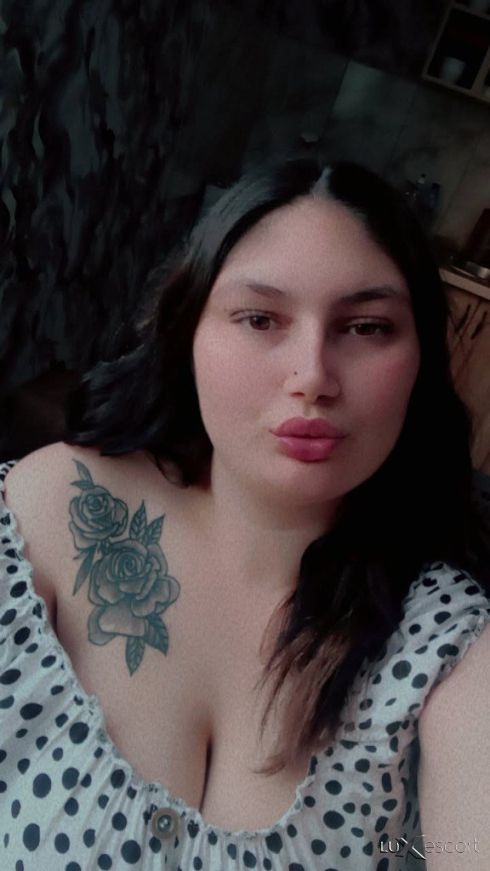 Нова секси в града -  снимка 0