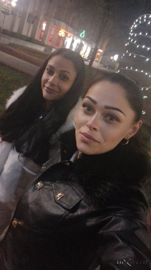 Две котета ела да правим 3 к и 4 к секс котета 😈🔞 -  снимка 1