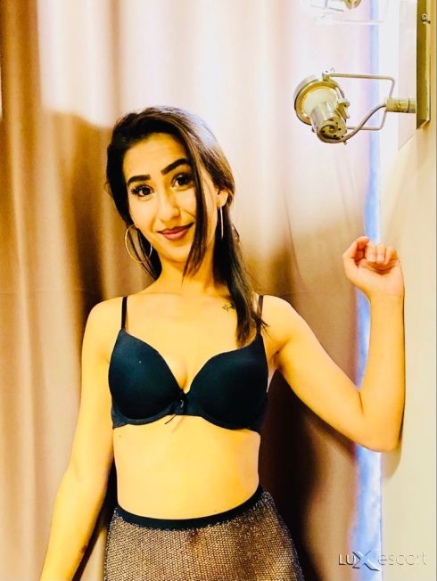 Нова във вашия град🥵❤️‍🔥💋/New at your city🥵❤️‍🔥💋 -  снимка 1