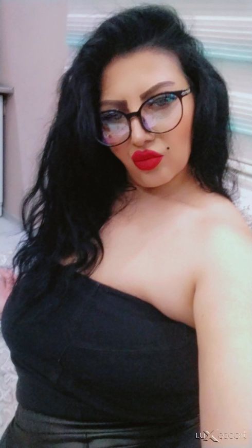 Ново бонбонче в гръда -  снимка 2