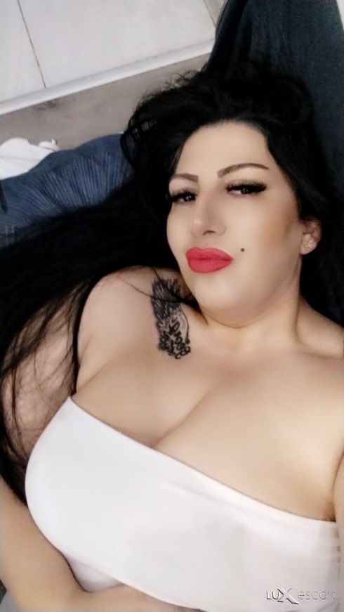 Ново бонбонче в гръда -  снимка 7