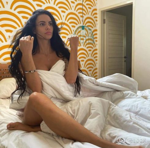 Еблива Кучка -  снимка 1