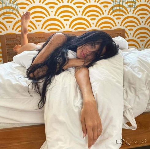 Еблива Кучка -  снимка 3