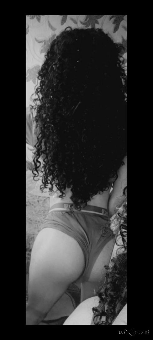 Секси транс най бруталната свирка само при мен -  снимка 5