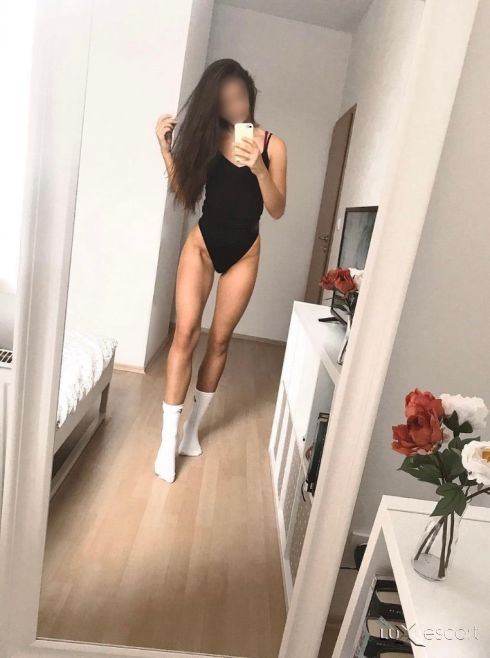 🔞 Симона 🍯💸 -  снимка 0