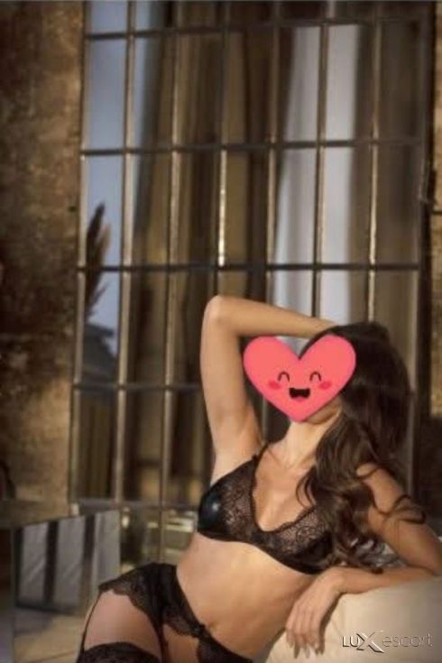 Истинска съм не работя с фалшиви снимки 🍭💋🍭😋😋😋 -  снимка 0