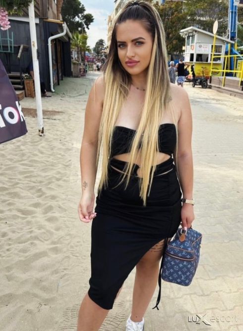 Vip escort ☎️ WhatsApp ☎️ -  снимка 3