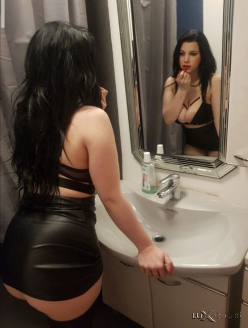 Очаквам ви😘 -  снимка 0