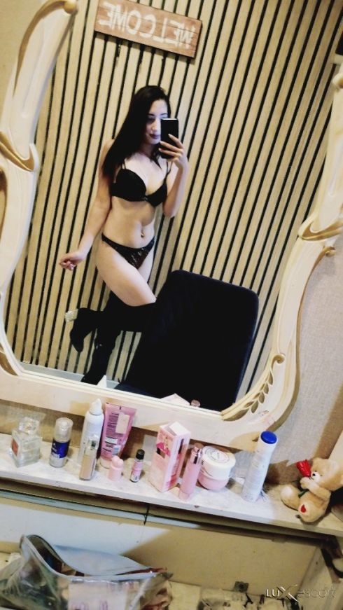 Твоята Господарка👑☺️💓GRANDE💓☺️👑 -  снимка 3