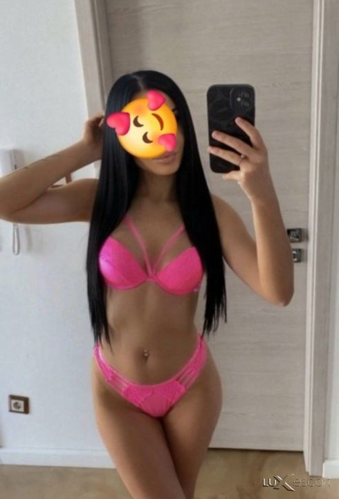 Масаж,и още нещо👄🫦 -  снимка 2