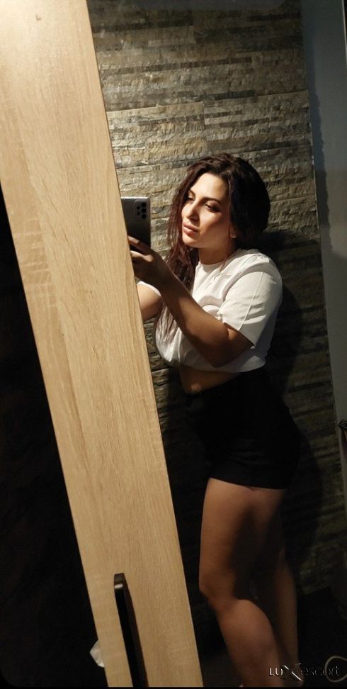 ✅️⚜️🤍En iyi ESKORT Jansu🤍⚜️✅️ -  снимка 1