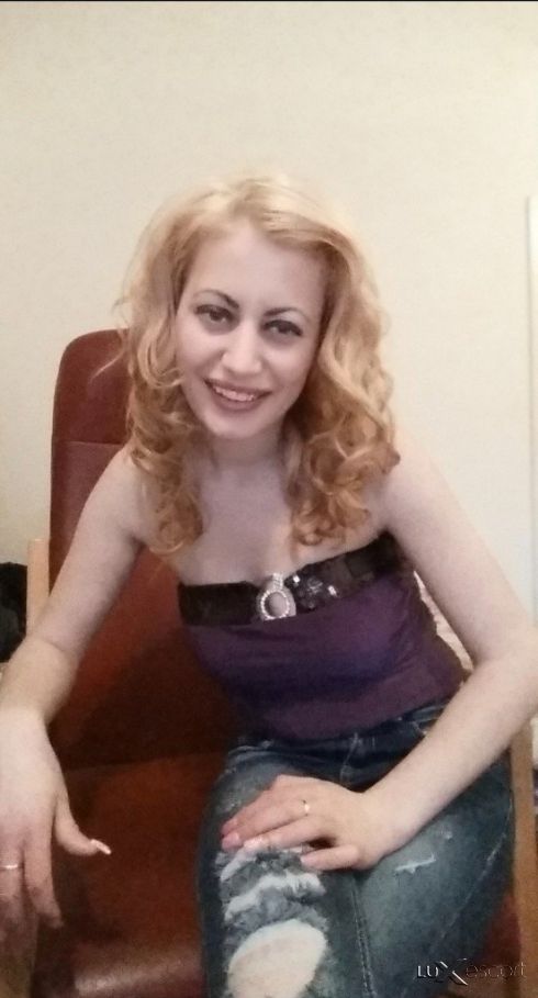 ПОСЛЕДЕН ДЕН ПРИ ВАС НЕ МЕ  ИЗПУСКАЙТЕ -  снимка 2