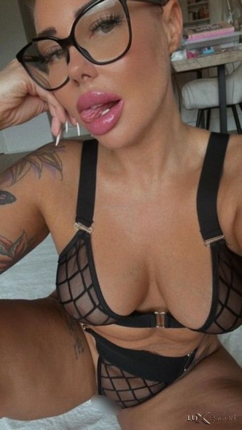 Ела да ме изчукаш -  снимка 0