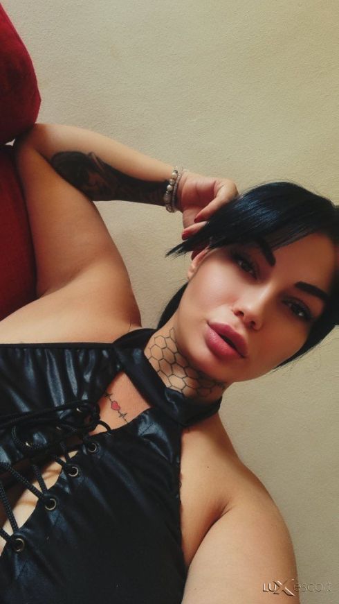 АЗ СЪМ ТОВА ОТ КОЕТО ИМАШ НУЖДА😘😘💋💋💋 -  снимка 4