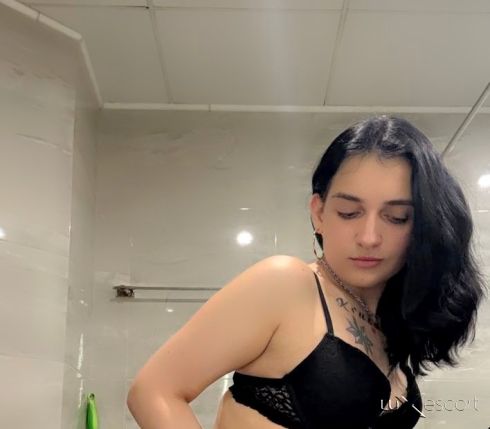 Кати❤️Интимност🫦 Еротика🕯️и Индивидуален подход към всеки🤝 -  снимка 2