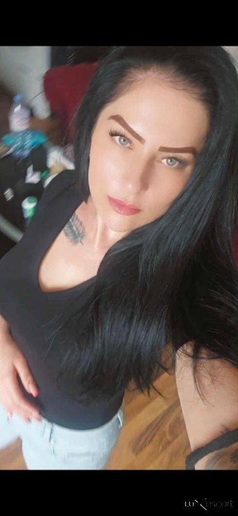 Rusata  i chernata -  снимка 1