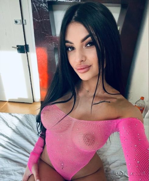 Обичам на задна да ме чукаш🫦👅🍆 -  снимка 0