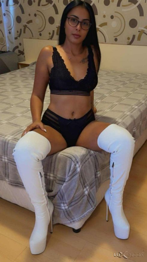 Aleksandra -  снимка 0