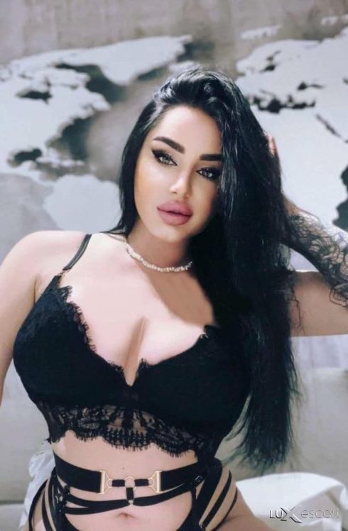 🤩 Real girl 🤩 2 дни тук -  снимка 0