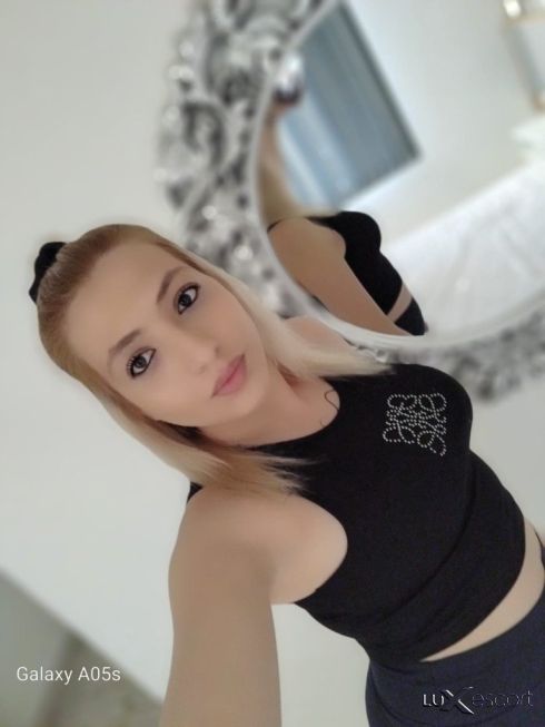 ✨Твоето✨Малко🍭 Сладко🍬 Русо 🍨Момиче👸🏼 Поръчай  на Хотел 🏨 🚕 🥂 🍻 -  снимка 2