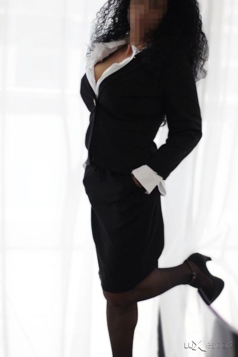 Francheska Vip Sofia Business class girl escort -  снимка 6