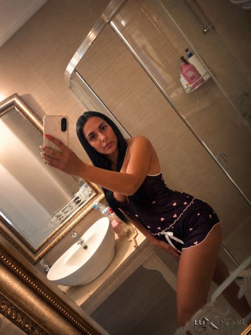 Aleksandra -  снимка 5