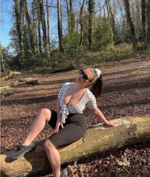 🥰Нова във Варна Българка съм👈 -  снимка 1