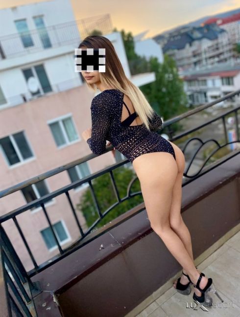 New Escort Here’s -  снимка 1