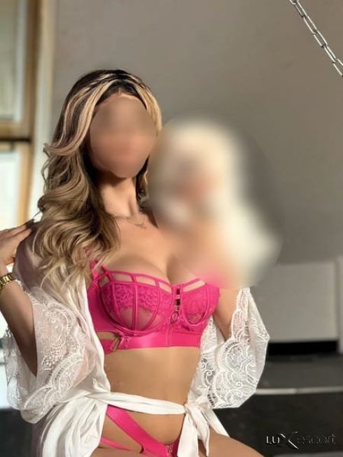 Mini Monika -  снимка 1